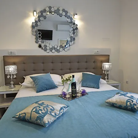 Guest house Kuzma 2 Split