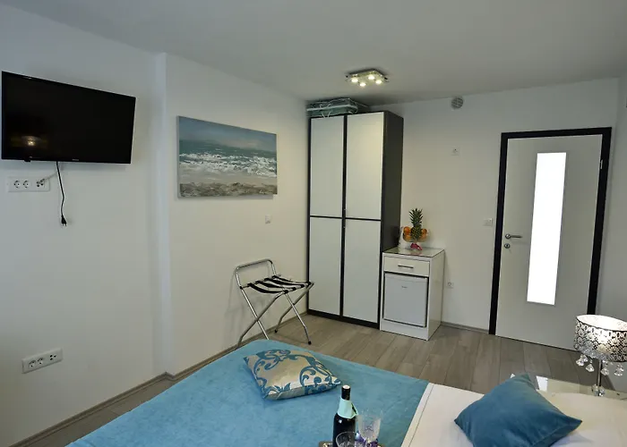 Kuzma 2 Guest house Split