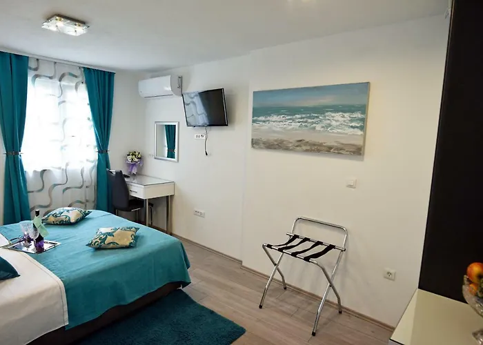 Guest house Kuzma 2 Split