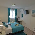 Guest house Kuzma 2