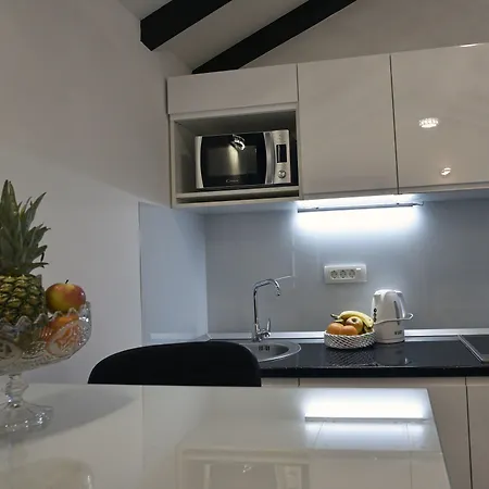 Kuzma 2 ספליט